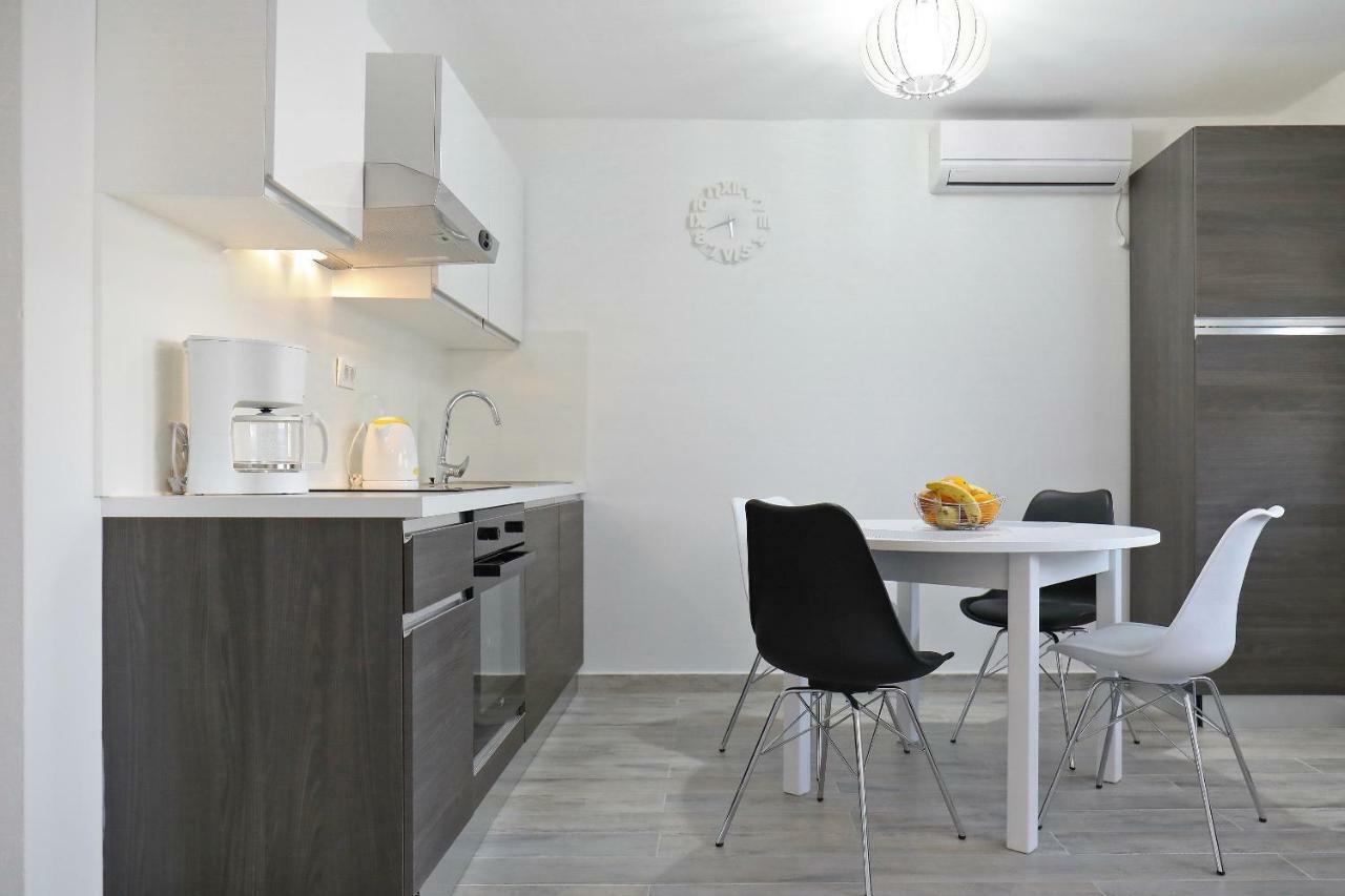 Apartmani Neva, Pridraga Zewnętrze zdjęcie