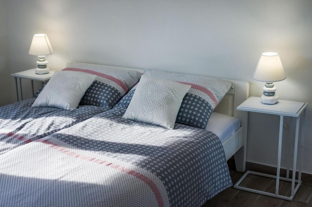 Apartmani Neva, Pridraga Zewnętrze zdjęcie